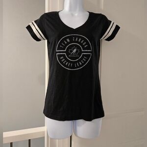 Levelwear TEAM CANADA HOCKEY LEAGUE Black V-Neck Women's T-shirt Top. Size S